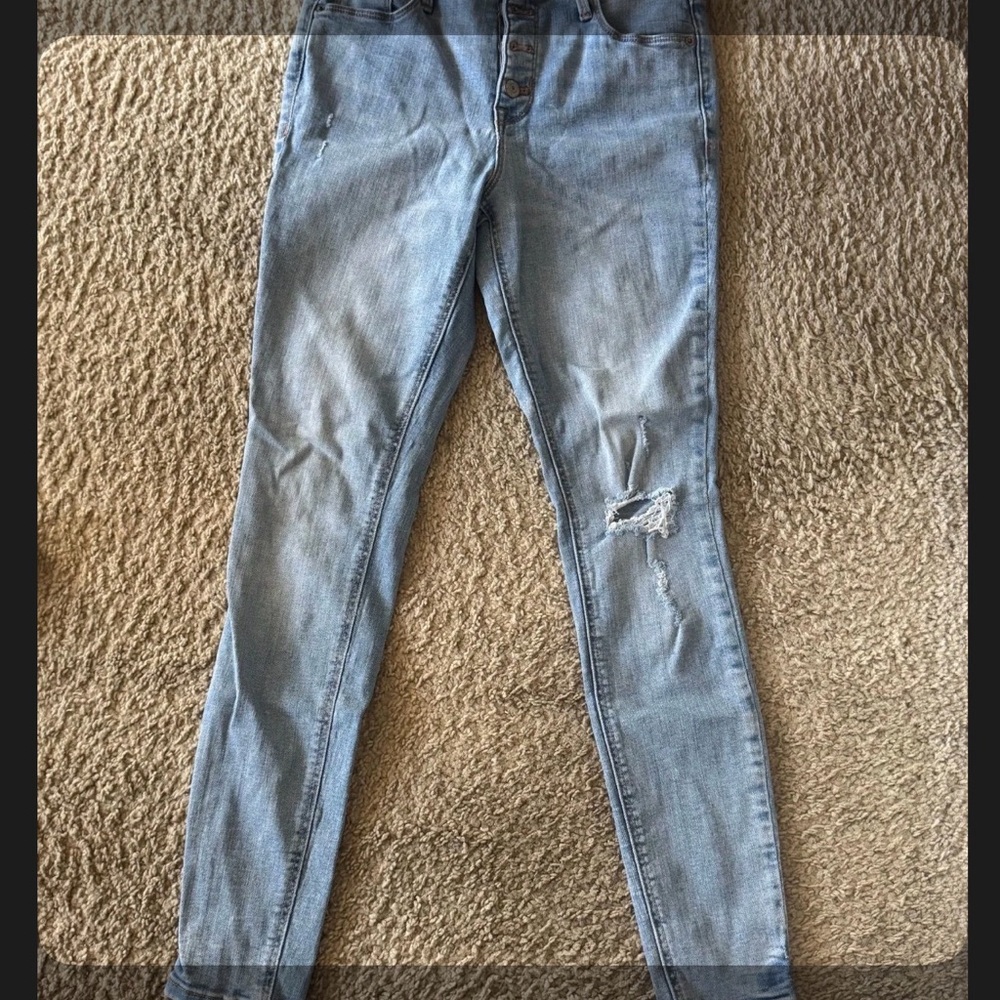 Old Navy High-Rise Rockstar Super Skinny Distressed Jeans size 4